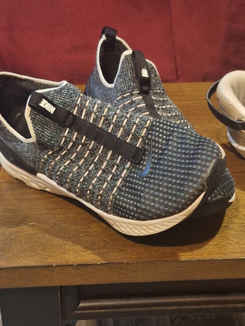Nike Men’s Slip-On Knit Sneakers - Black & Grey